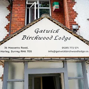 Gatwick Birchwood With Parking Pensión